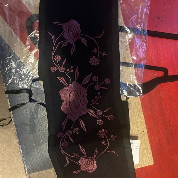 NWT Flamenco Fancy Lace Ensemble Elegant Burgundy Ruffled Skirt Top and belt XL - Picture 10 of 12